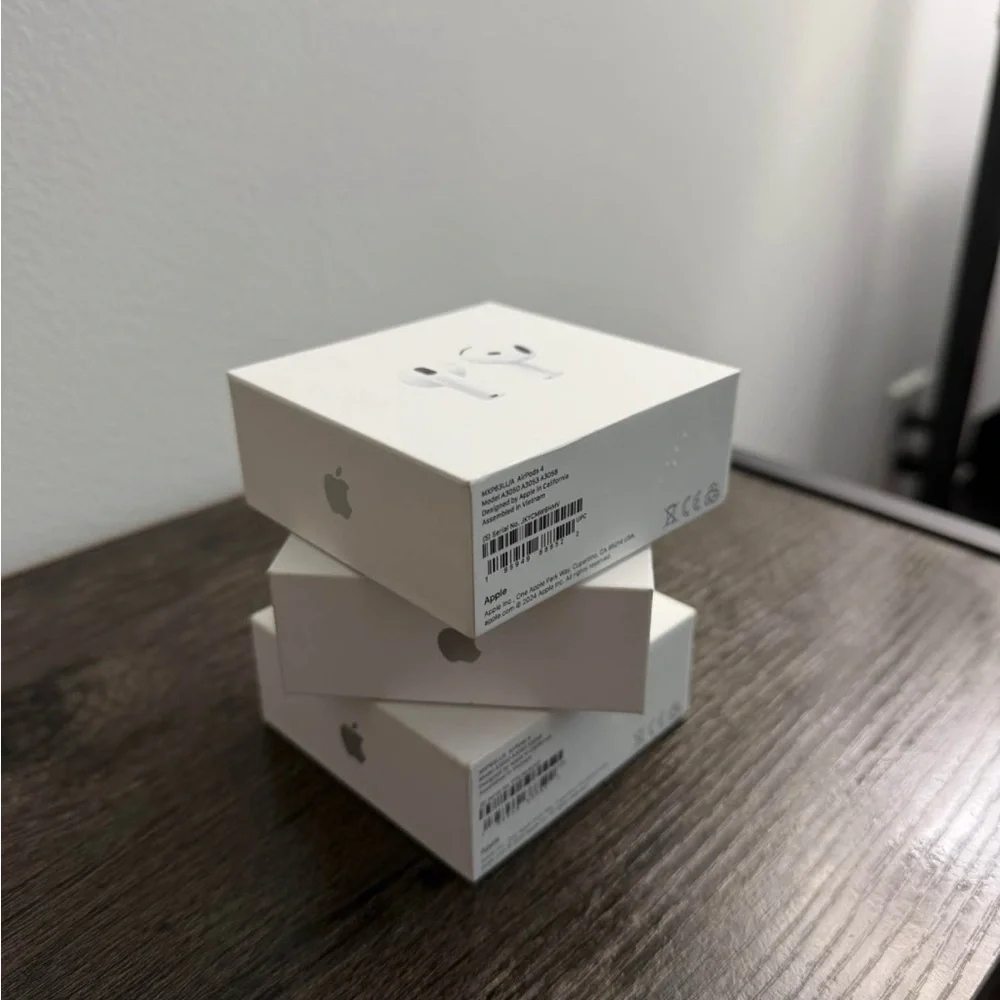 Apple AirPods Generation 4